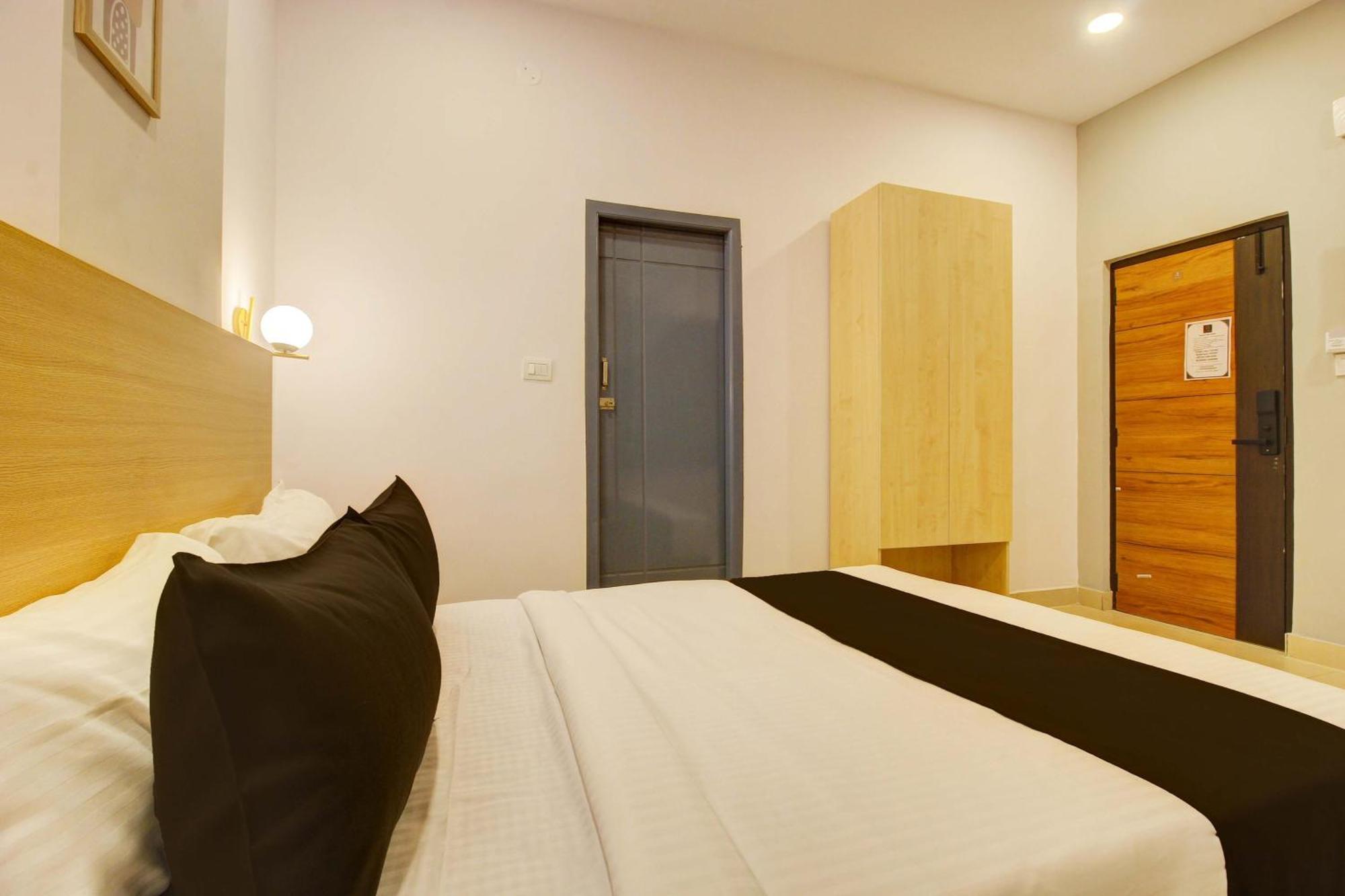Super Collection O Casa Grand Hotels Nacharam ハイデラバード エクステリア 写真